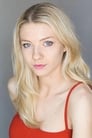 Elise Luthman isJulie